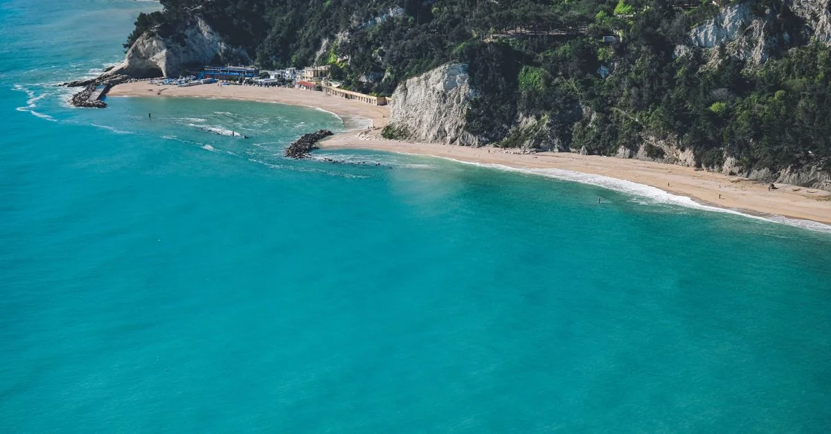 Tropea to Napoli by Bus: A Budget Traveler&rsquo;s Guide