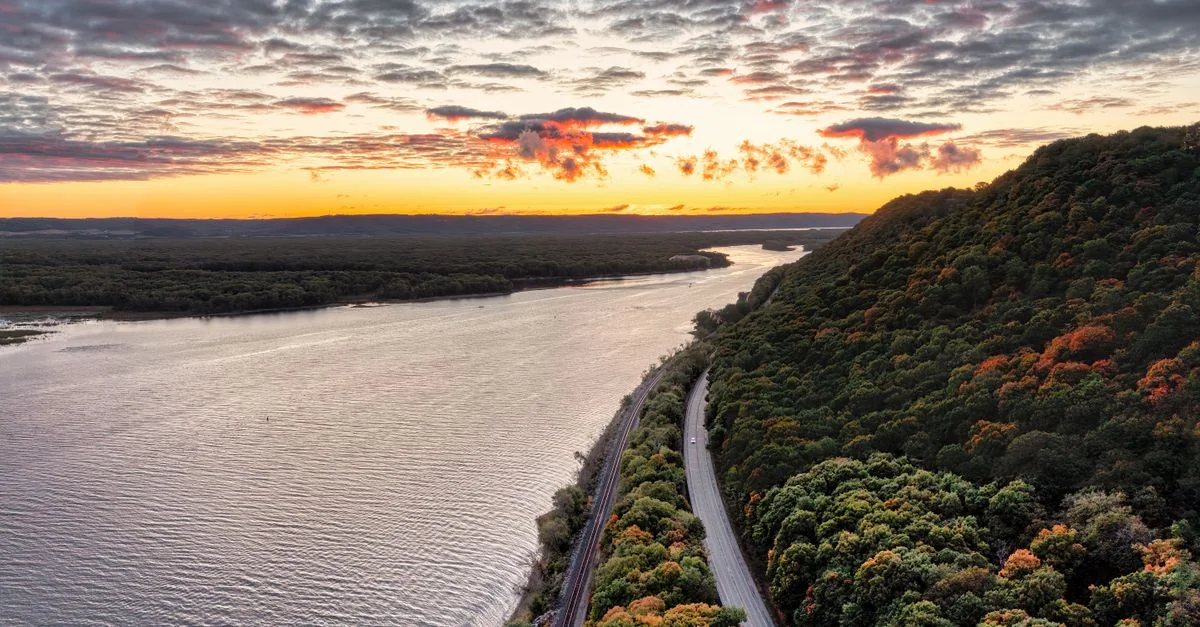 Explore Ulster County on Foot: The Best Walking Tours for Nature Lovers