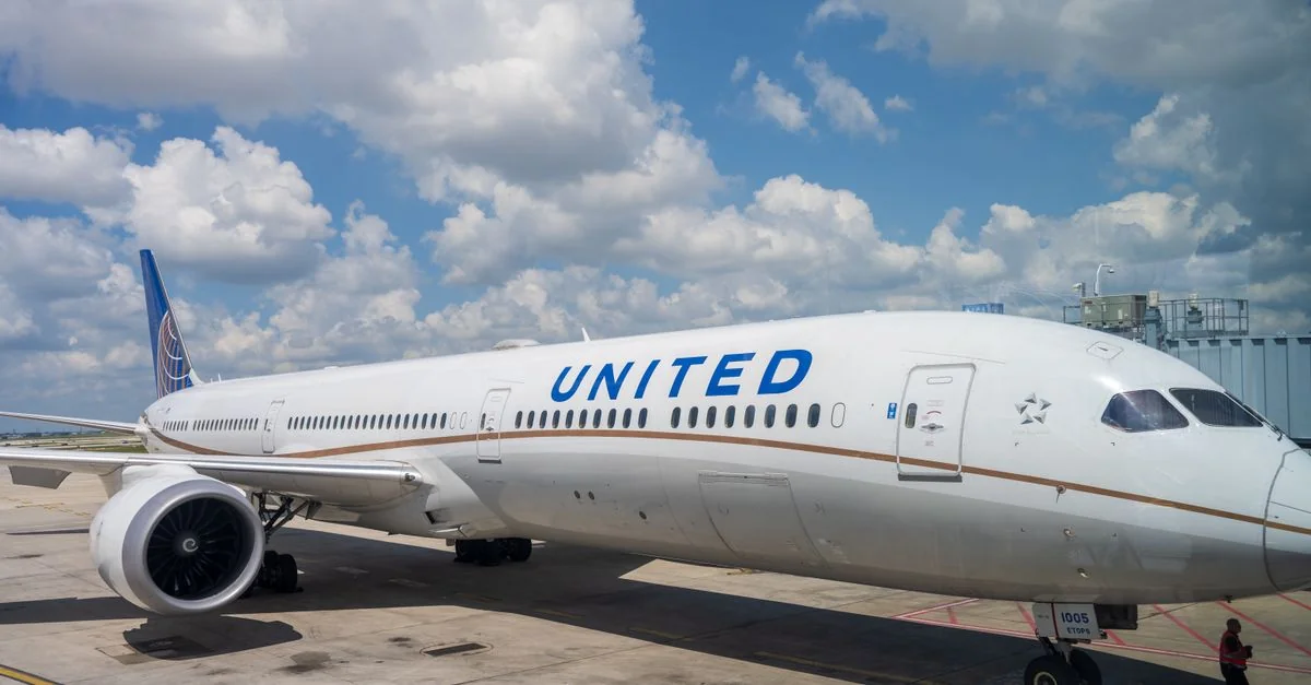 Comprehensive Airline Review: United Airlines (UA)