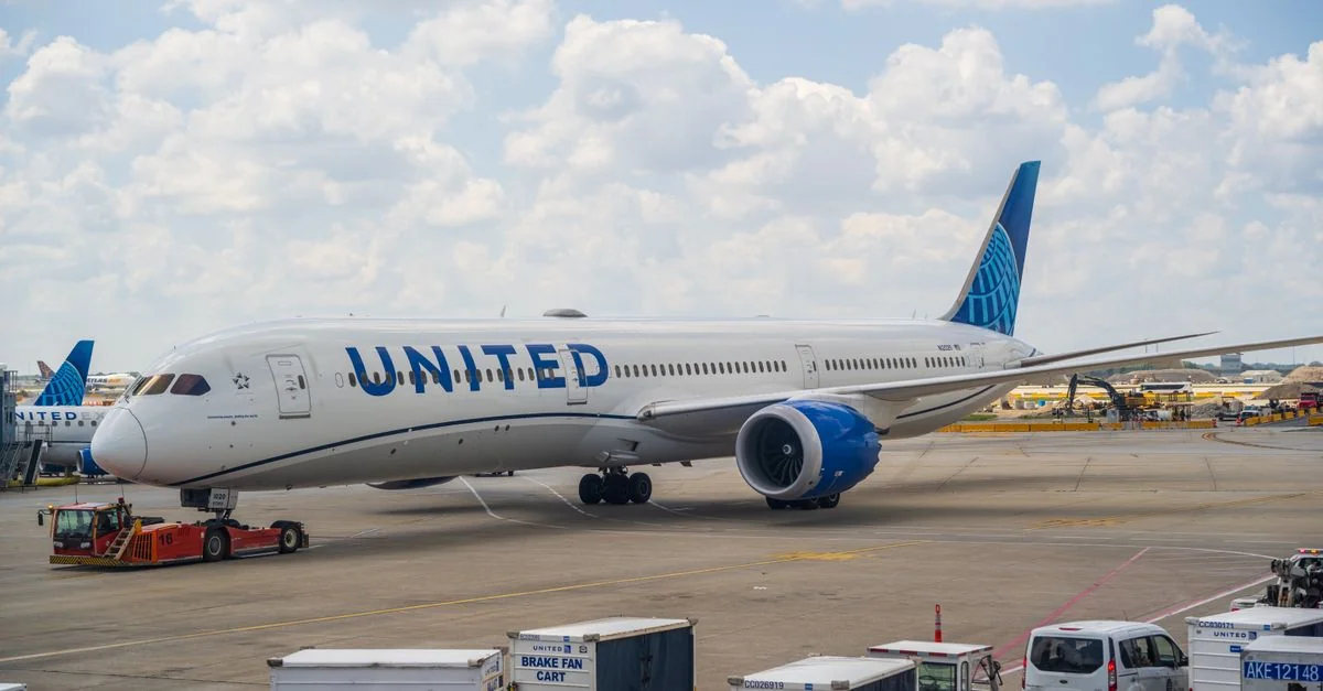 Comprehensive Airline Review: United Airlines (UA)