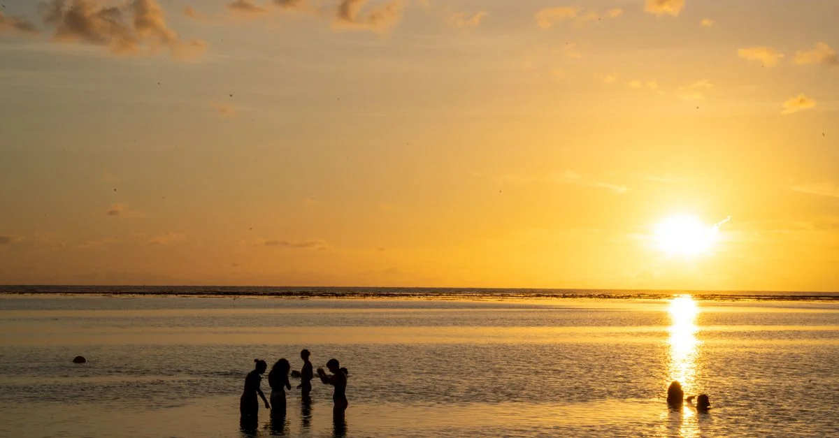 Photography Tours in Uturoa: Best Photo Walks and Workshops