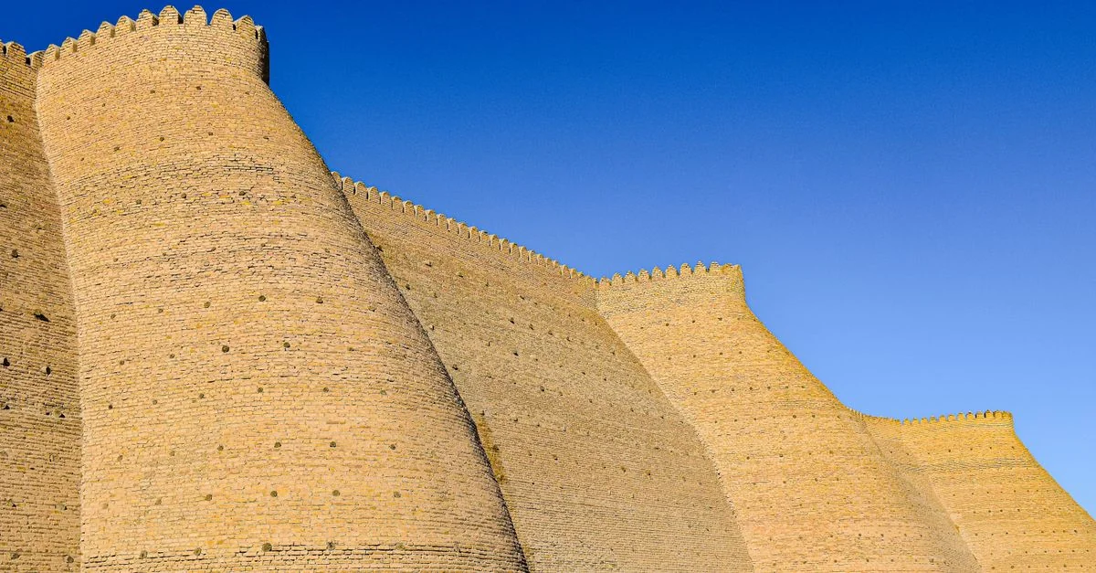 Uzbekistan Airways Review: Route Network, Pricing, and Fleet Analysis