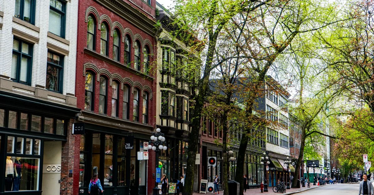 Vancouver Day Trip Guide: Mountains, Coastlines and Highway Drives