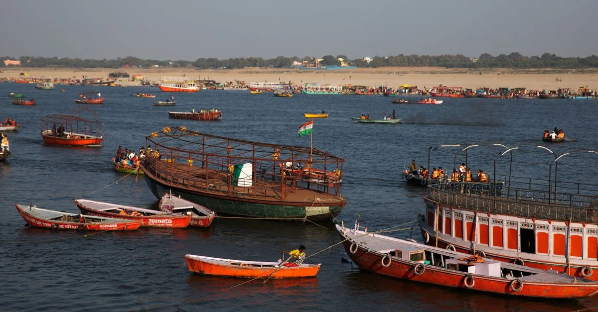 Tracing Sacred Stone and Light: A Culture Traveler&rsquo;s Guide to Varanasi