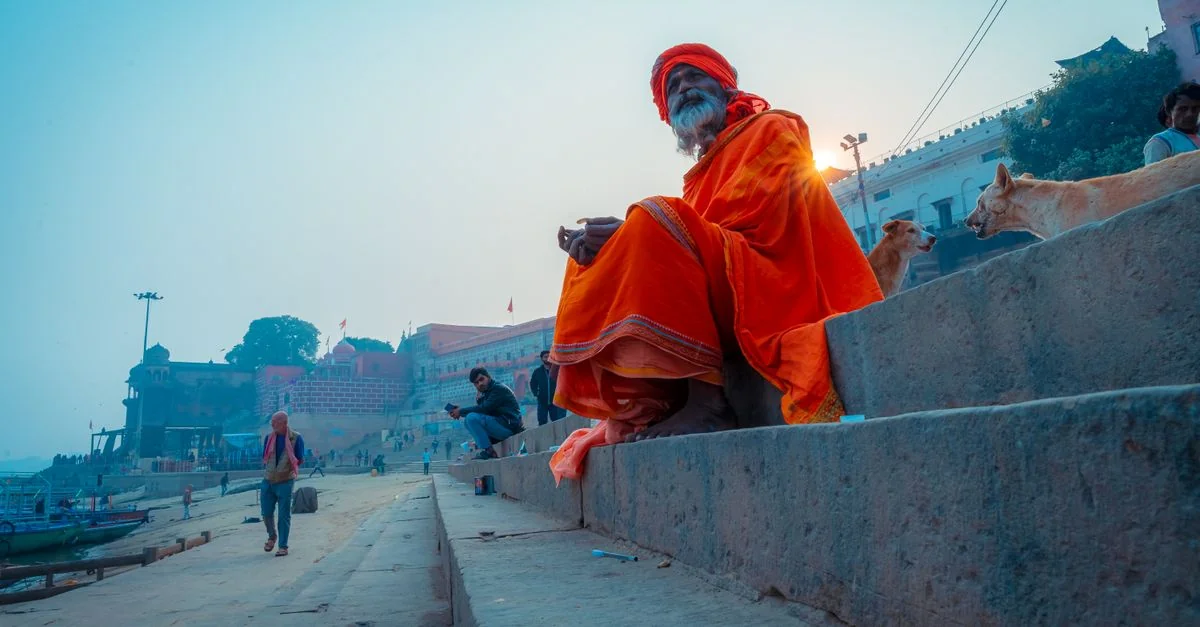 Tracing Sacred Stone and Light: A Culture Traveler&rsquo;s Guide to Varanasi