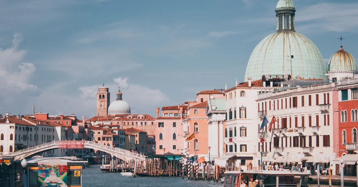 Traveling from Venezia Santa Lucia to Como