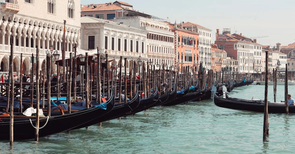 Venice City Tours and Sightseeing Guide: Walking Routes, Audio Guides, and Excursions