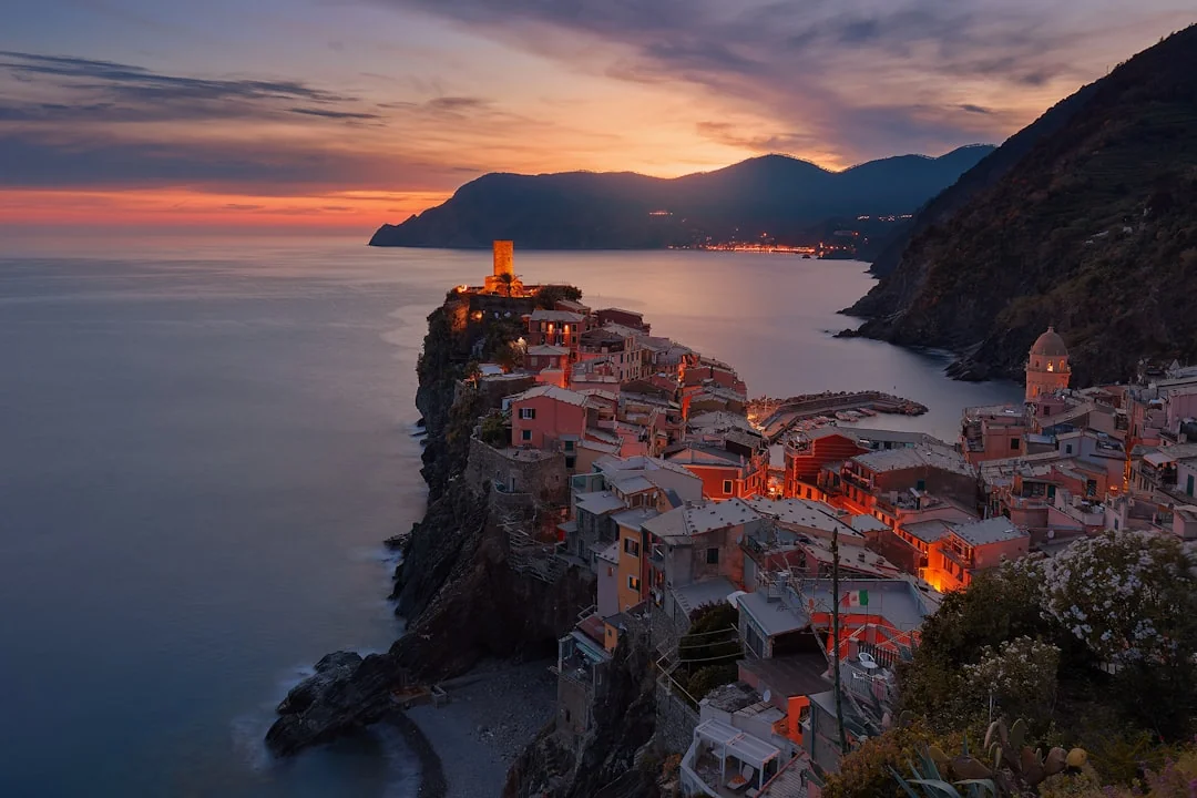 From Vernazza to Venice by Bus: A Budget Traveler&rsquo;s Guide