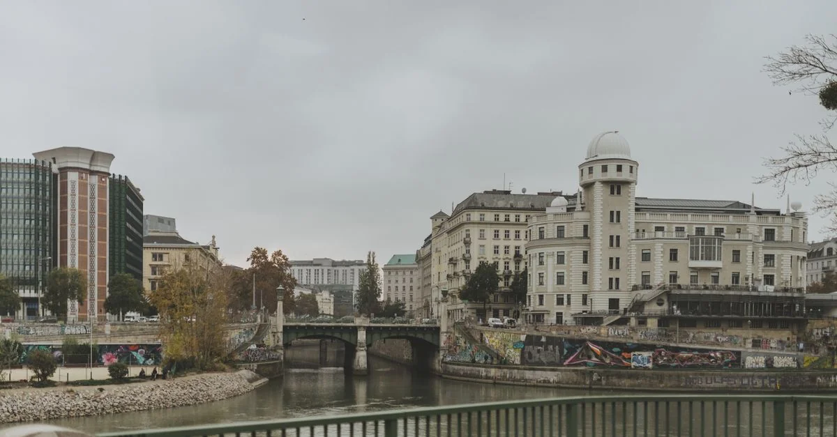From Vienna to Paris: A European Travel Route Guide