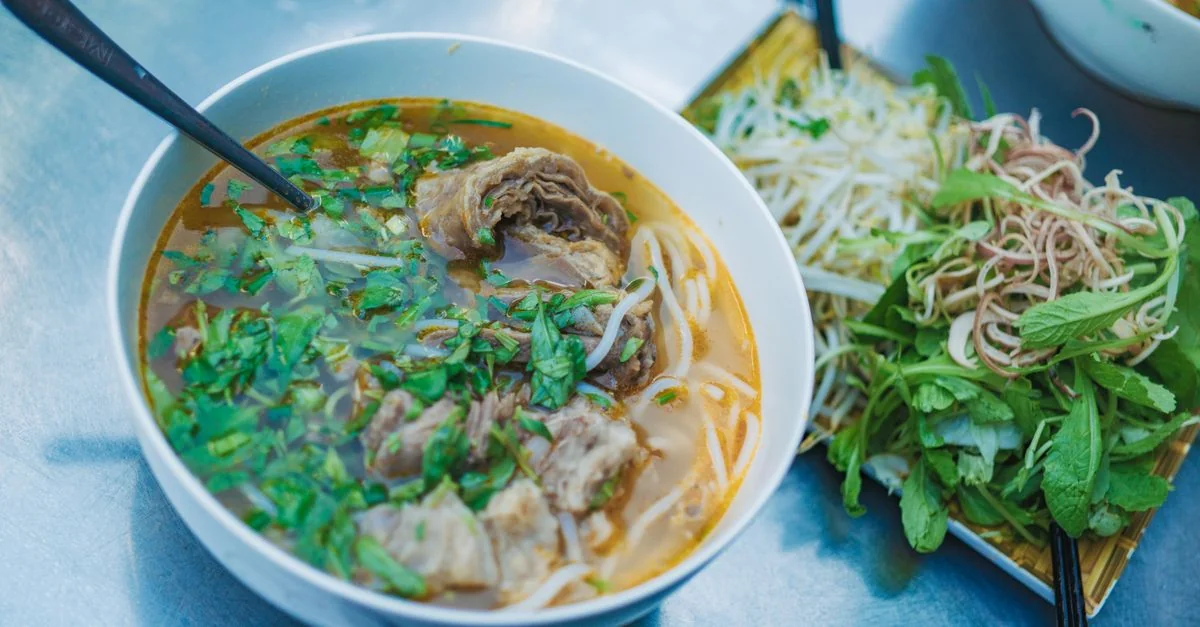 Vietnam Airlines Airline Review: Route Network, Pricing, and Booking Analysis