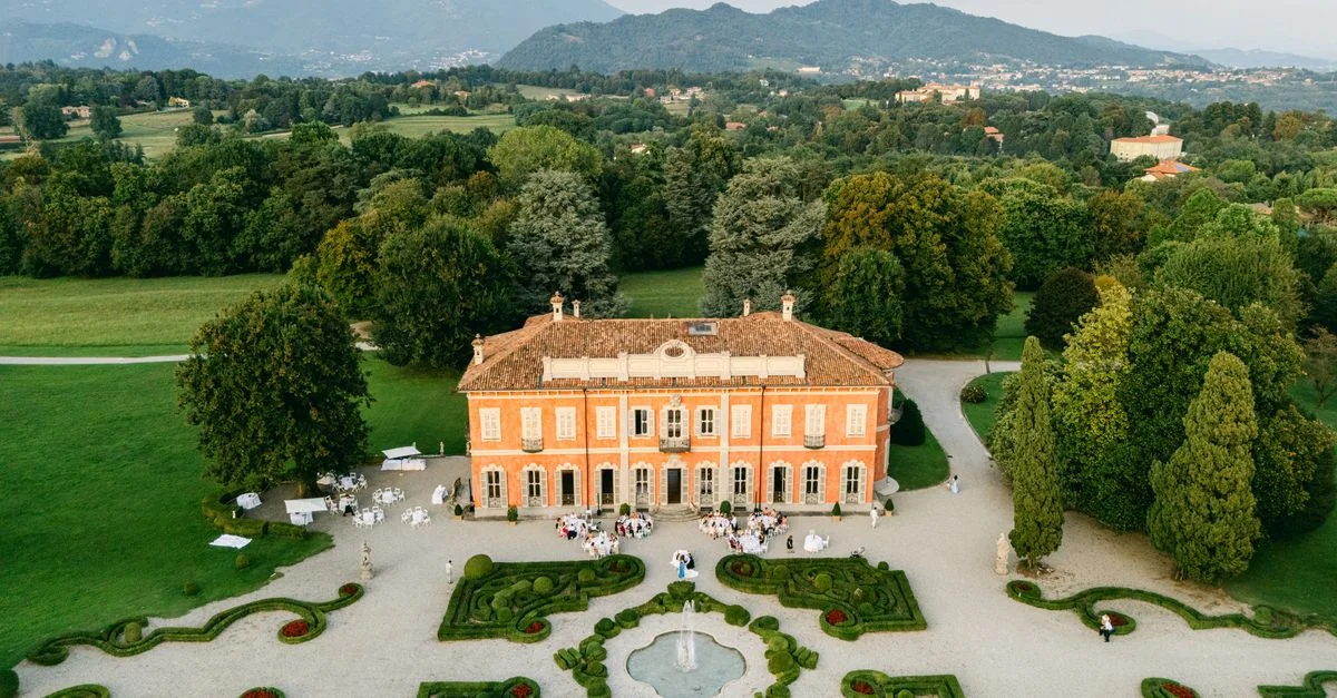 Villa Literno to Rome by Bus: A Budget Traveler&rsquo;s Guide