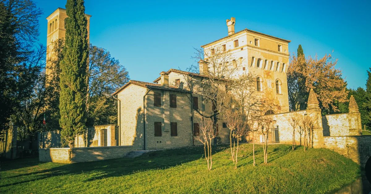 Villa Literno to Rome by Bus: A Budget Traveler&rsquo;s Guide