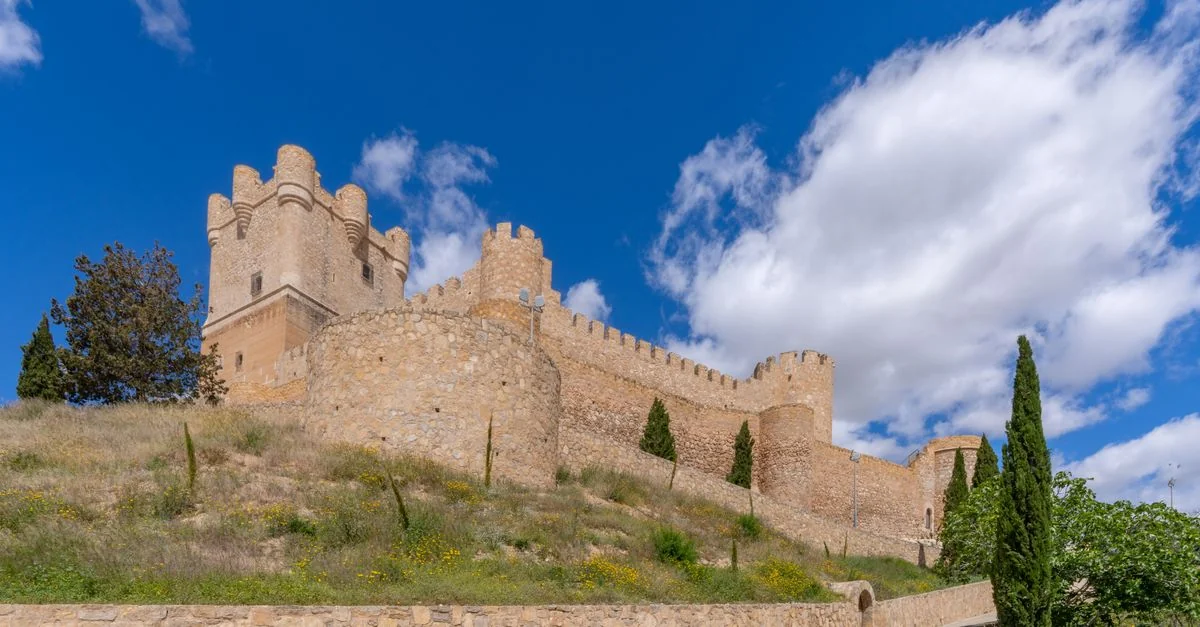 Traveling From Villena to Alicante: Your Complete Route Guide