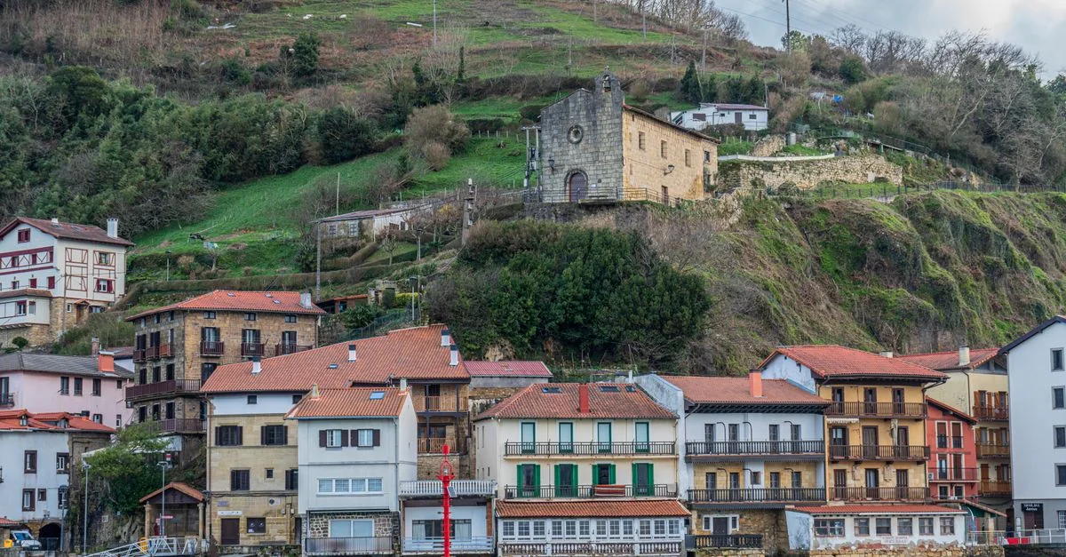 Exploring the Scenic Route from Vitoria - Gasteiz to Valladolid