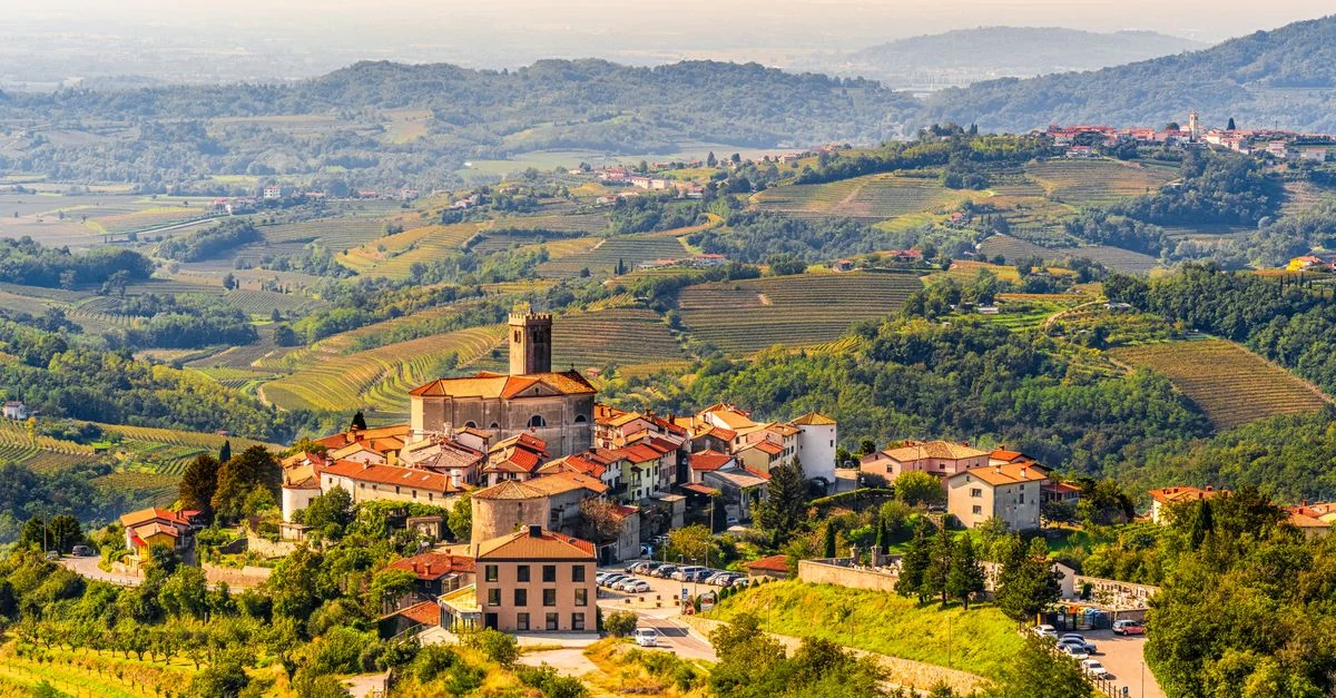 Voghera to Milan by Bus: A Budget Traveler&rsquo;s Guide