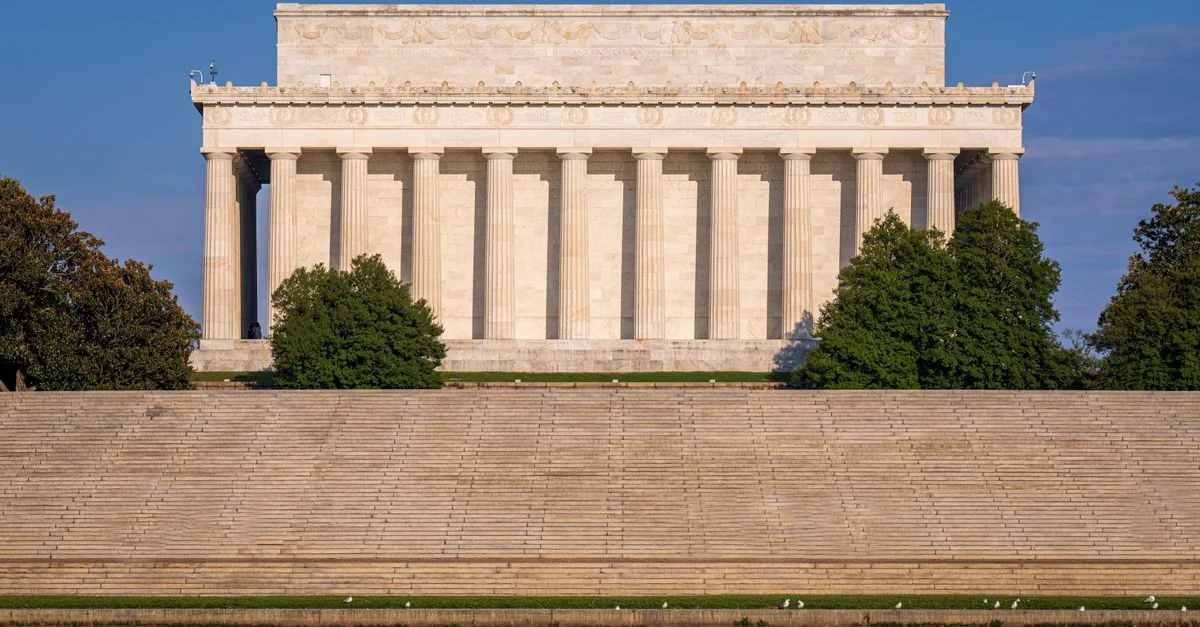 Exploring Washington County on Foot: A Walking Tour Guide