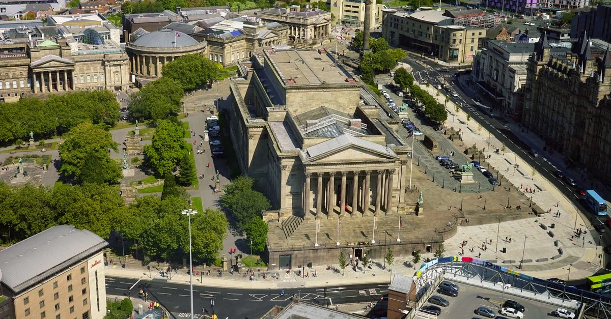Exploring West Midlands on Foot: A Guide to Walking Tours